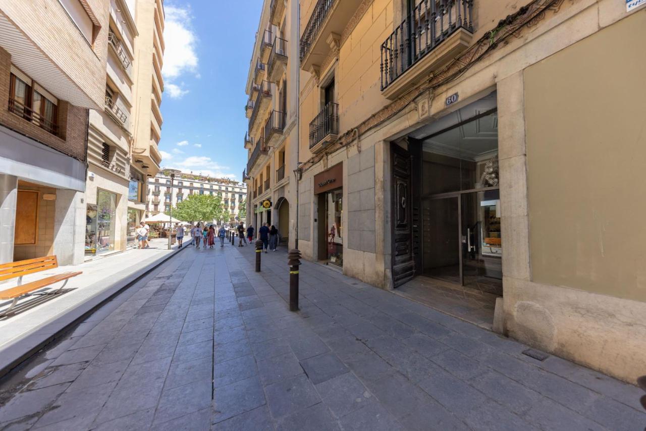 Bravissimo Placa De La Independencia Garden View, With Large Terrace Girona Exterior photo